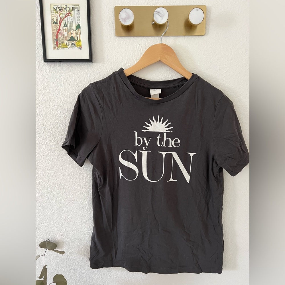Grey Tee Shirt - Size: Small